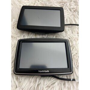 Lot 2 TOMTOM GPS Navigation systems Tom Tom